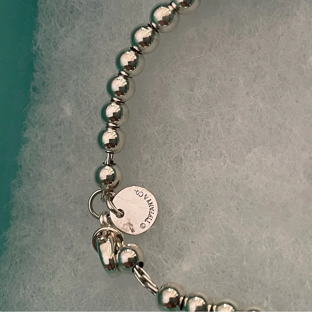 ❗️sold❗️Tiffany & Co mini bow bracelet - Picture 5 of 6